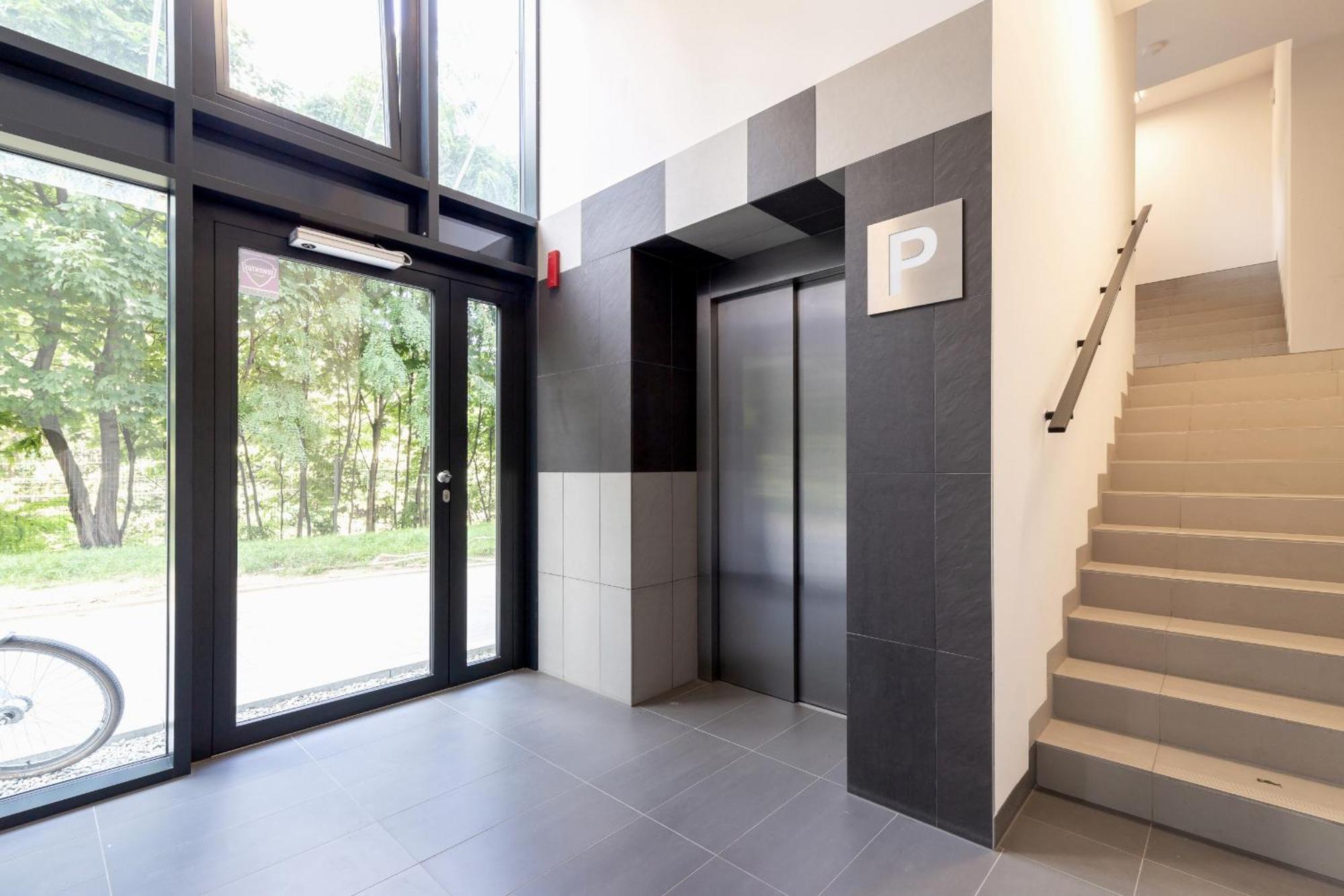 Cracow Pradnik Spacious & Family Apartment With 3 Bedroom By Renters Prestige Cracovia Esterno foto