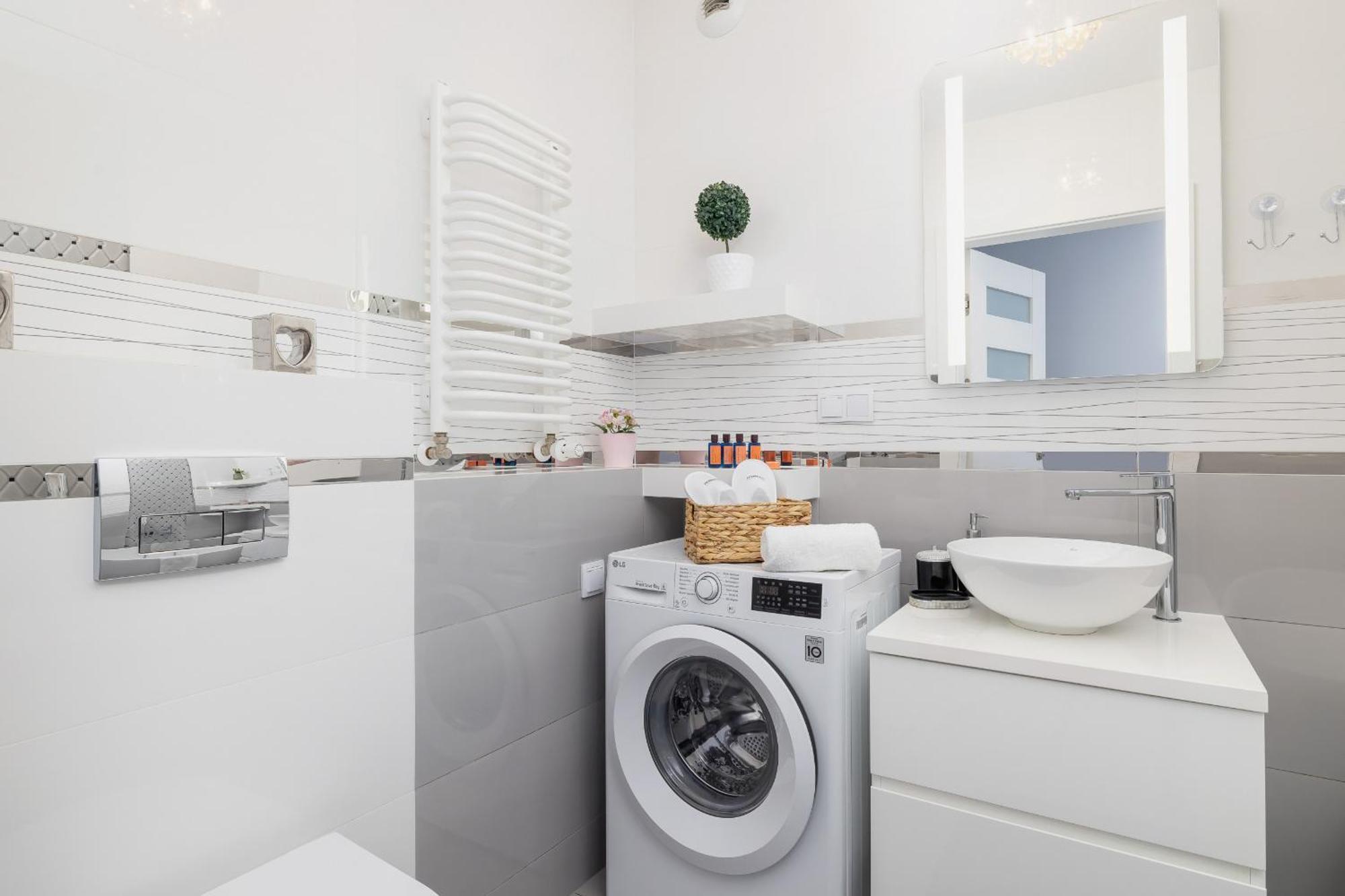 Cracow Pradnik Spacious & Family Apartment With 3 Bedroom By Renters Prestige Cracovia Esterno foto